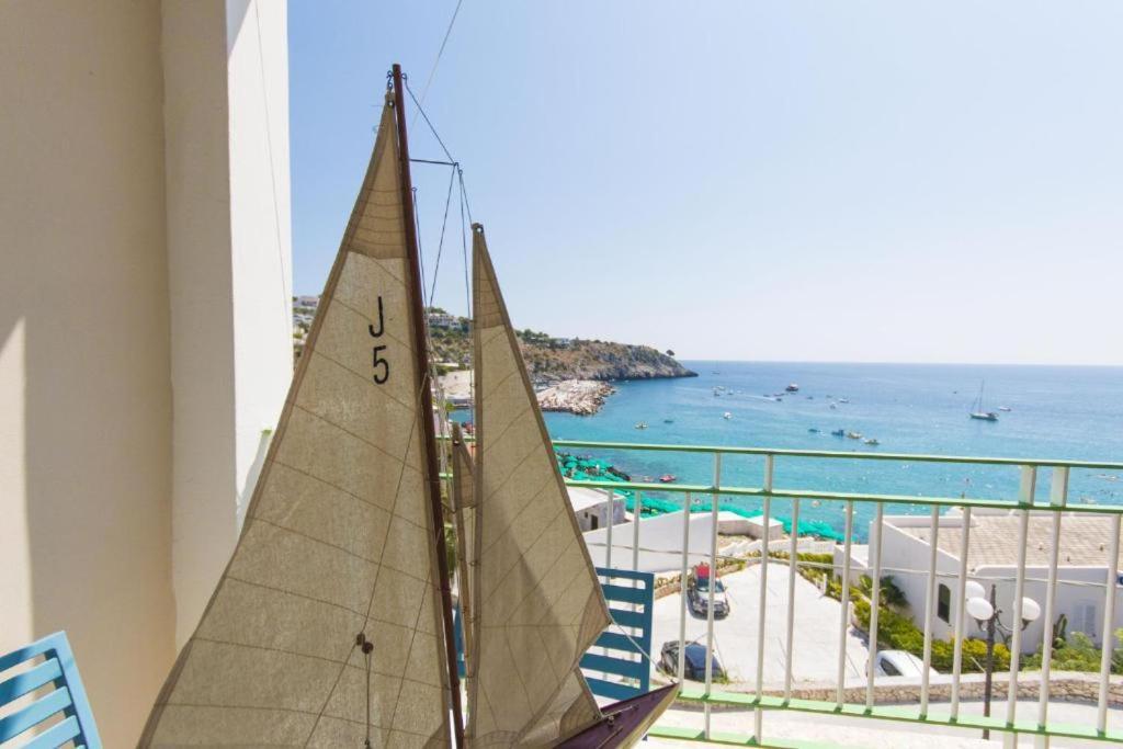 Balcone Sul Mare Di Castro Apartment Castro  Exterior photo